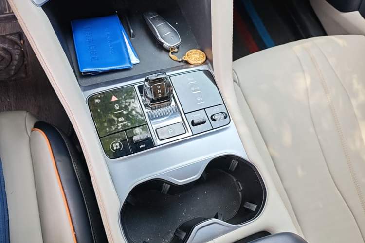 Used BYD Song PLUS New Energy 2024 HONOR Edition DM-i 110km Flagship Model Gear Lever