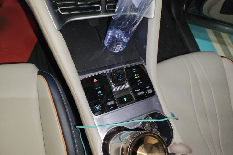 Used BYD Song PLUS New Energy 2024 HONOR Edition DM-i 110km Flagship Model Gear Lever