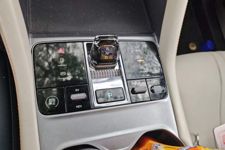 Used BYD Song PLUS New Energy 2024 HONOR Edition DM-i 110km Flagship Model Gear Lever