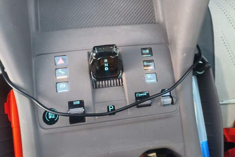 Used BYD Song PLUS New Energy 2024 Honor Edition EV 520km Premium Model Gear Lever