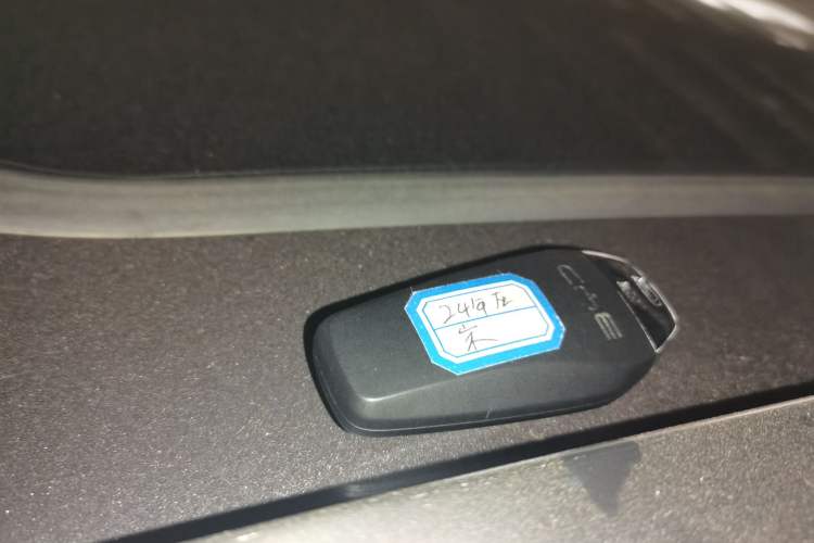 Used BYD Song PLUS New Energy 2024 HONOR Edition DM-i 150km Flagship PLUS Interior 1