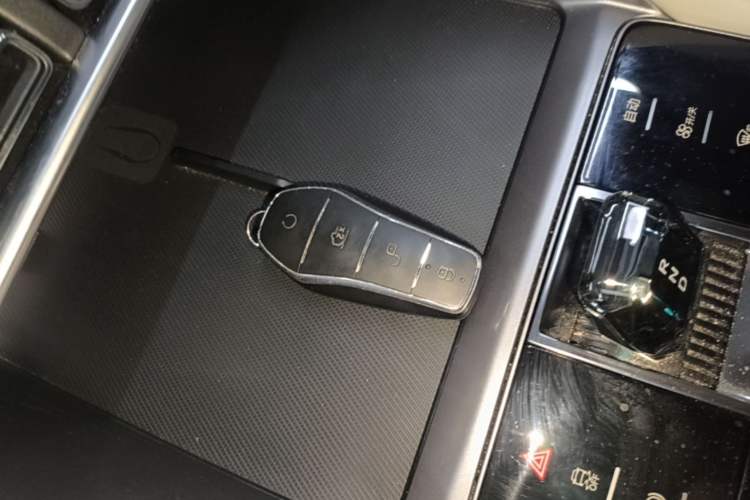 Used BYD Song PLUS New Energy 2024 HONOR Edition DM-i 110km Flagship Model Interior 1