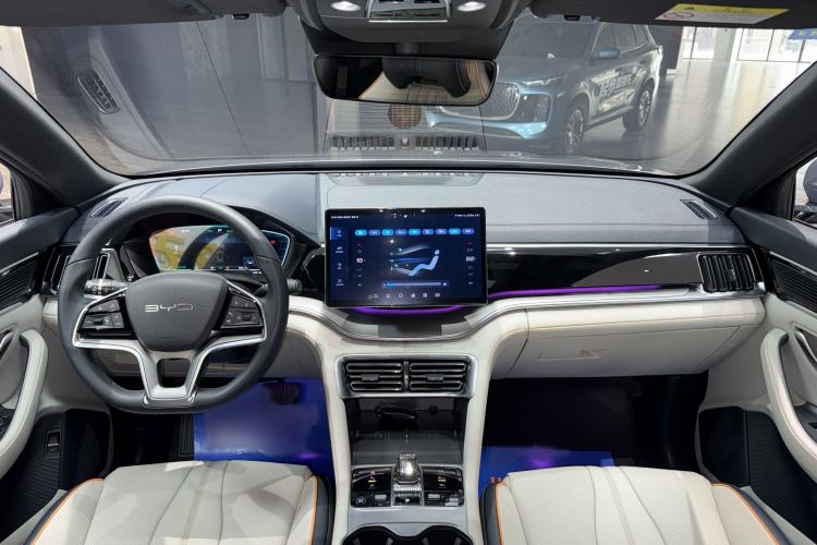 Used BYD Song PLUS New Energy 2024 HONOR Edition DM-i 150km Flagship PLUS Interior 1
