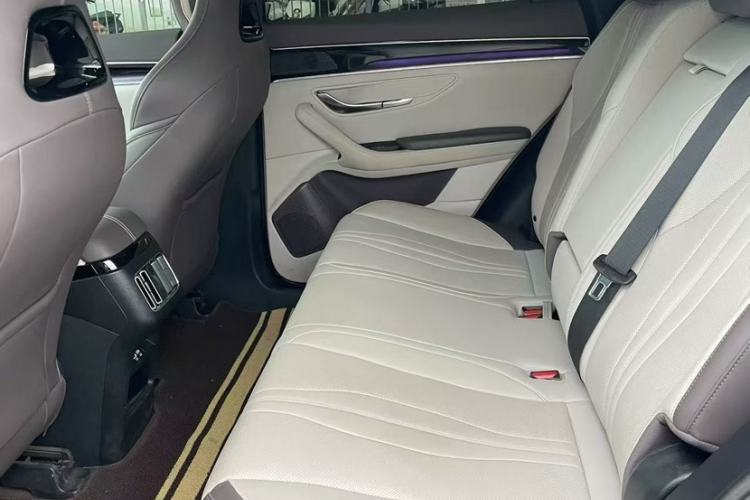 Used BYD Song PLUS New Energy 2024 Honor Edition EV 520km Flagship Model Interior 2