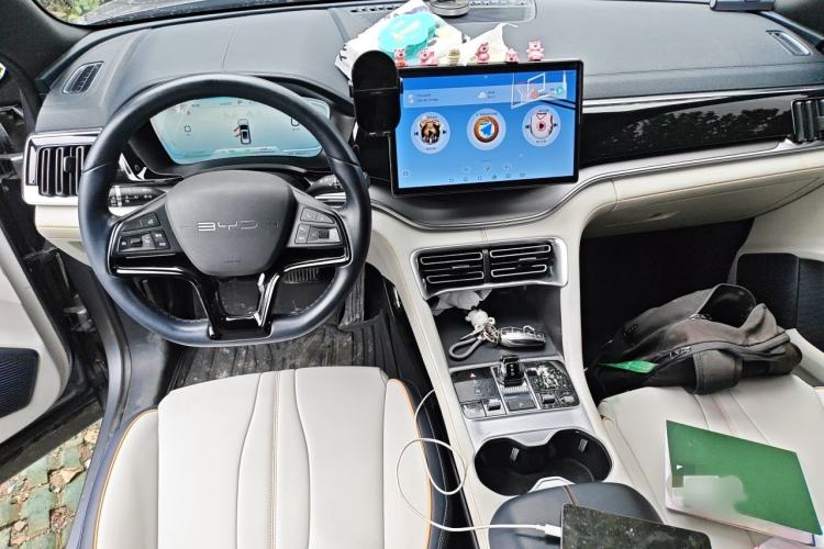 Used BYD Song PLUS New Energy 2024 Honor Edition EV 520km Luxury Model Interior 2