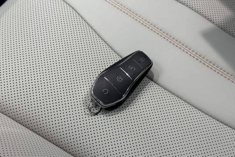 Used BYD Song PLUS New Energy 2024 HONOR Edition DM-i 150km Flagship PLUS Interior 4