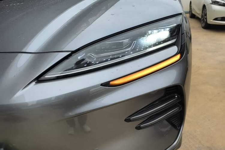 Used BYD Song PLUS New Energy 2024 Honor Edition EV 520km Premium Model Left Front Headlight