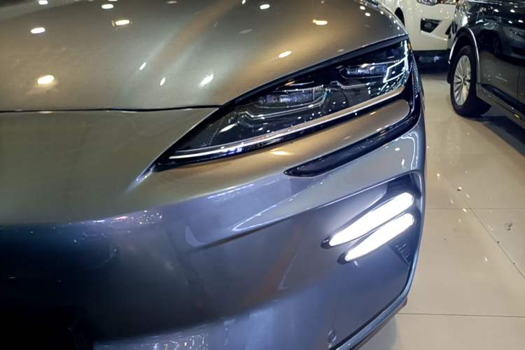 Used BYD Song PLUS New Energy 2024 Honor Edition EV 520km Flagship Model Left Front Headlight