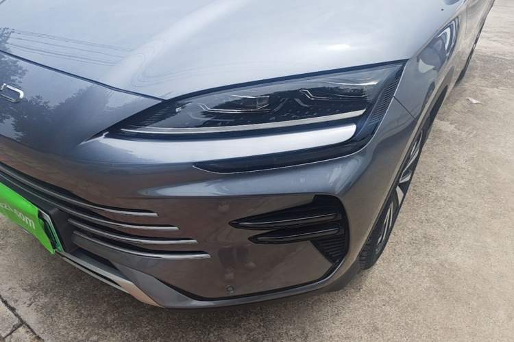 Used BYD Song PLUS New Energy 2024 HONOR Edition DM-i 110km Flagship Model Left Front Headlight