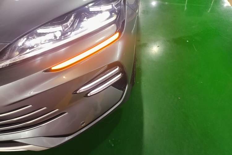 Used BYD Song PLUS New Energy 2024 HONOR Edition DM-i 110km Flagship Model Left Front Headlight