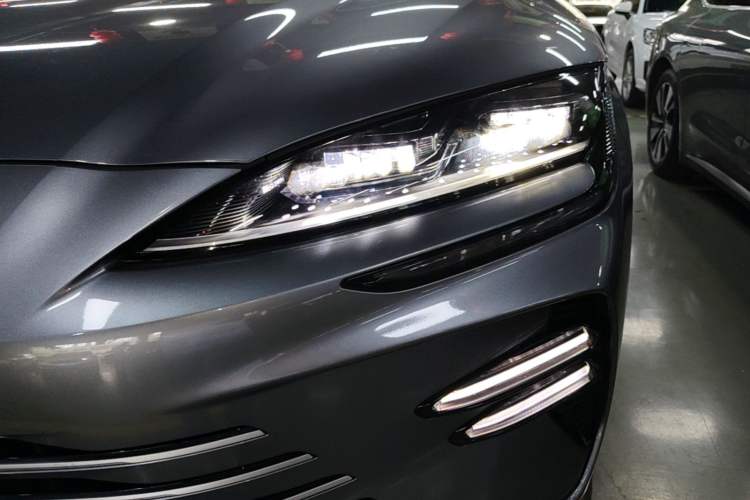 Used BYD Song PLUS New Energy 2024 HONOR Edition DM-i 71km Luxury Model Left Front Headlight