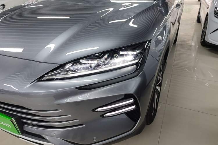 Used BYD Song PLUS New Energy 2024 HONOR Edition DM-i 110km Flagship Model Left Front Headlight