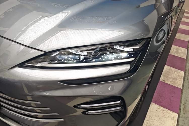 Used BYD Song PLUS New Energy 2024 HONOR Edition DM-i 150km Flagship PLUS Left Front Headlight