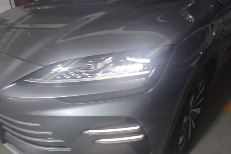 Used BYD Song PLUS New Energy 2024 HONOR Edition DM-i 110km Flagship PLUS Left Front Headlight