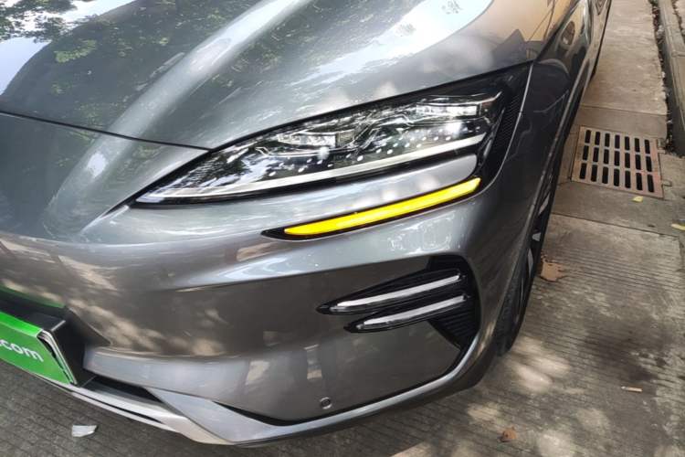 Used BYD Song PLUS New Energy 2024 Honor Edition EV 520km Luxury Model Left Front Headlight