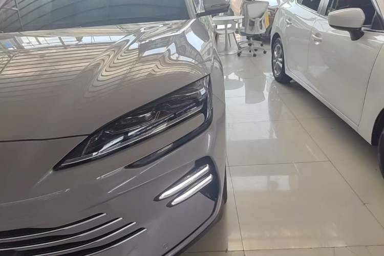 Used BYD Song PLUS New Energy 2024 HONOR Edition DM-i 110km Flagship Model Left Front Headlight