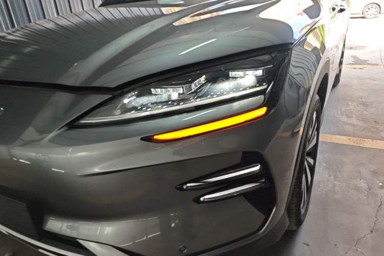 Used BYD Song PLUS New Energy 2024 Honor Edition EV 520km Luxury Model Left Front Headlight