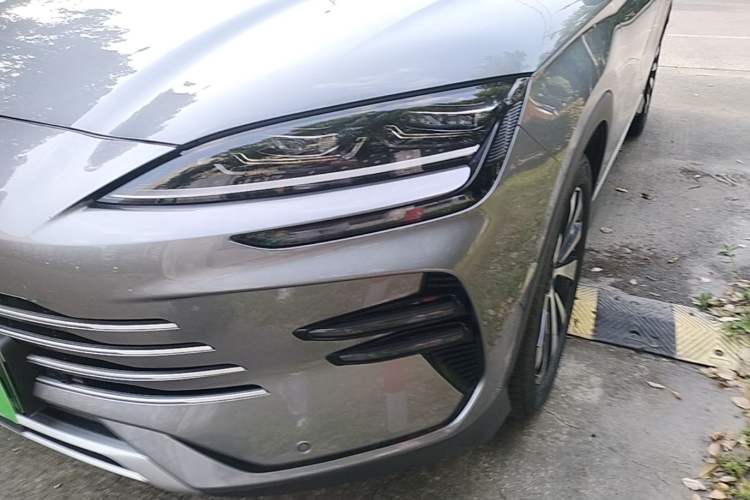 Used BYD Song PLUS New Energy 2024 HONOR Edition DM-i 110km Flagship PLUS Left Front Headlight