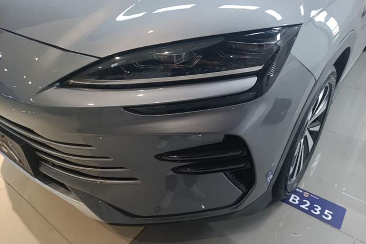 Used BYD Song PLUS New Energy 2024 HONOR Edition DM-i 110km Flagship PLUS Left Front Headlight