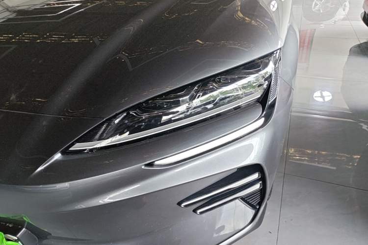 Used BYD Song PLUS New Energy 2024 Honor Edition EV 520km Premium Model Left Front Headlight