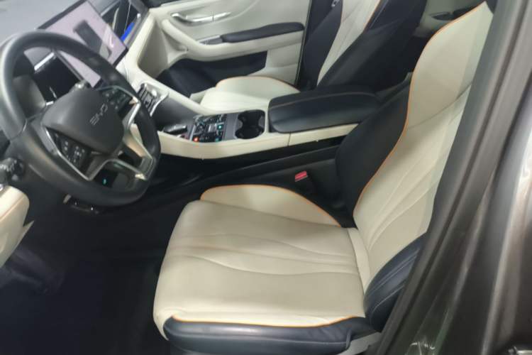 Used BYD Song PLUS New Energy 2024 HONOR Edition DM-i 110km Flagship Model Left Front Seat