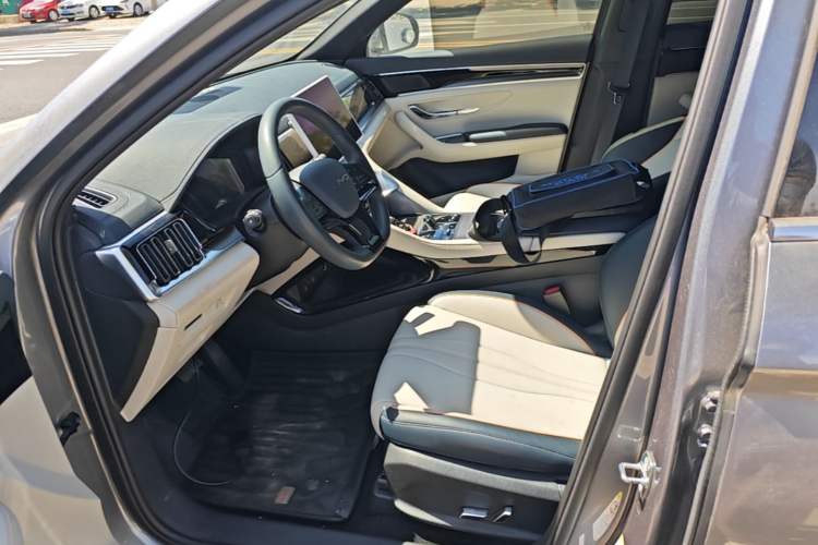 Used BYD Song PLUS New Energy 2024 HONOR Edition DM-i 110km Flagship Model Left Front Seat