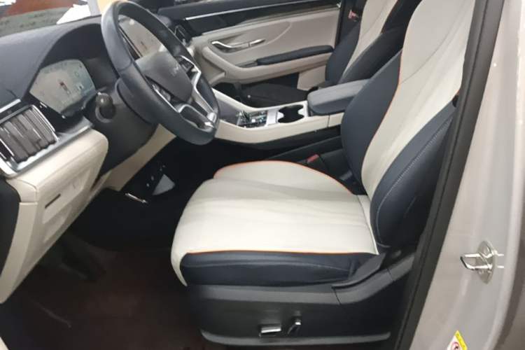 Used BYD Song PLUS New Energy 2024 Honor Edition EV 520km Flagship Model Left Front Seat