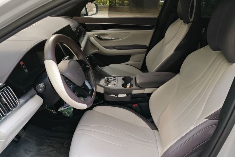 Used BYD Song PLUS New Energy 2024 Honor Edition EV 520km Luxury Model Left Front Seat