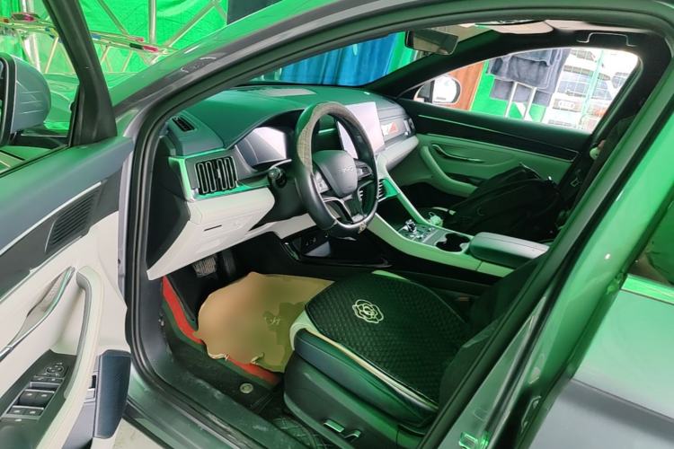 Used BYD Song PLUS New Energy 2024 HONOR Edition DM-i 110km Flagship Model Left Front Seat