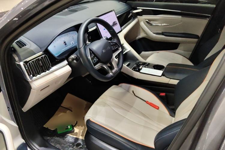 Used BYD Song PLUS New Energy 2024 HONOR Edition DM-i 110km Flagship PLUS Left Front Seat