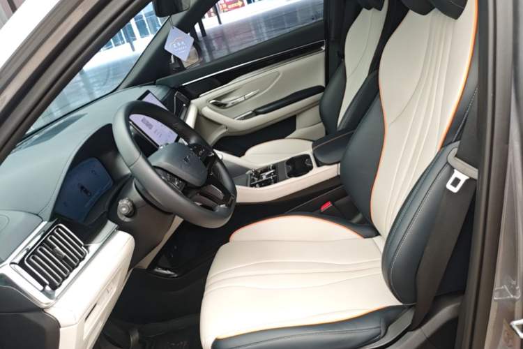 Used BYD Song PLUS New Energy 2024 HONOR Edition DM-i 110km Flagship Model Left Front Seat