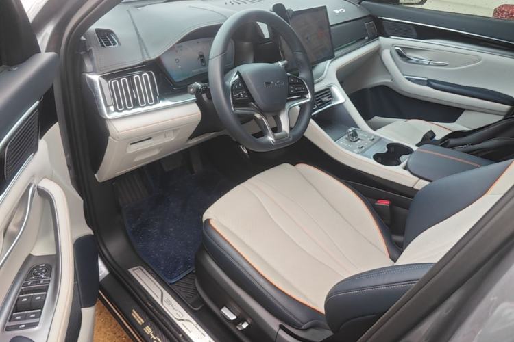 Used BYD Song PLUS New Energy 2024 HONOR Edition DM-i 150km Flagship PLUS Left Front Seat