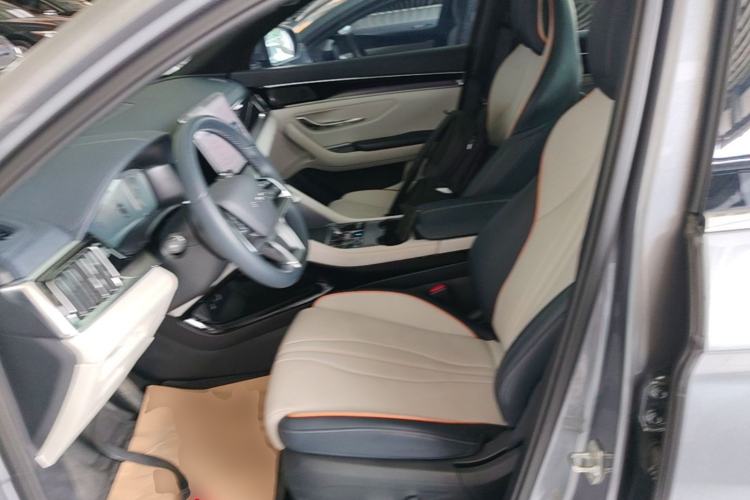 Used BYD Song PLUS New Energy 2024 HONOR Edition DM-i 110km Flagship PLUS Left Front Seat