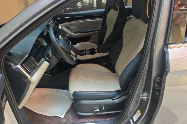 Used BYD Song PLUS New Energy 2024 HONOR Edition DM-i 150km Flagship PLUS Left Front Seat