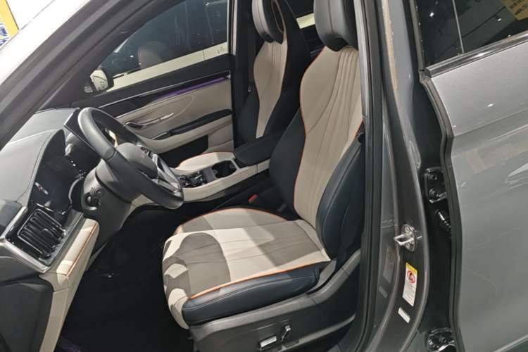 Used BYD Song PLUS New Energy 2024 HONOR Edition DM-i 150km Flagship PLUS Left Front Seat