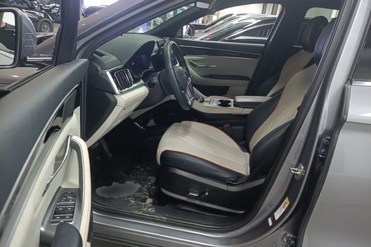Used BYD Song PLUS New Energy 2024 HONOR Edition DM-i 110km Flagship PLUS Left Front Seat