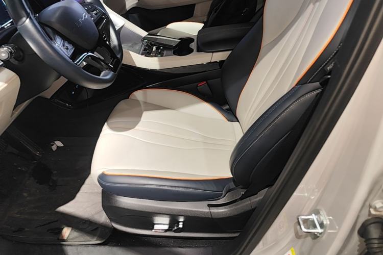 Used BYD Song PLUS New Energy 2024 HONOR Edition DM-i 110km Flagship Model Left Front Seat