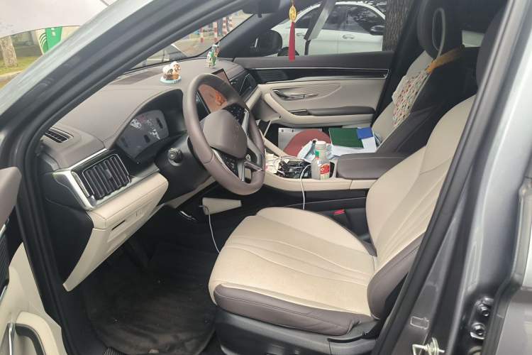 Used BYD Song PLUS New Energy 2024 Honor Edition EV 520km Premium Model Left Front Seat