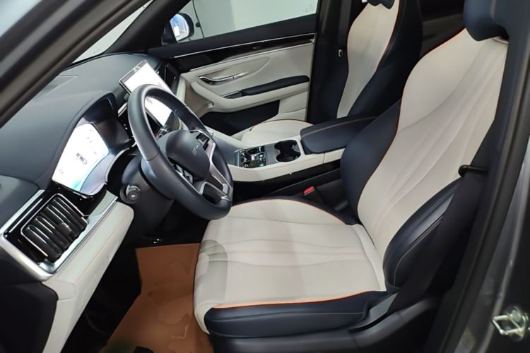 Used BYD Song PLUS New Energy 2024 HONOR Edition DM-i 110km Flagship PLUS Left Front Seat