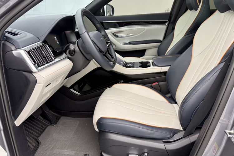 Used BYD Song PLUS New Energy 2024 HONOR Edition DM-i 110km Flagship Model Left Front Seat