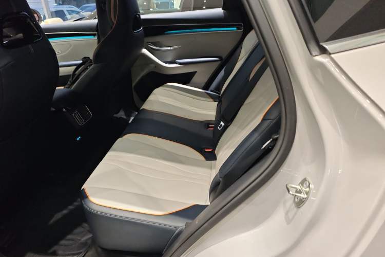 Used BYD Song PLUS New Energy 2024 HONOR Edition DM-i 110km Flagship Model Left Rear Seat