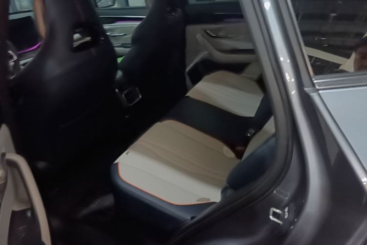 Used BYD Song PLUS New Energy 2024 HONOR Edition DM-i 110km Flagship PLUS Left Rear Seat