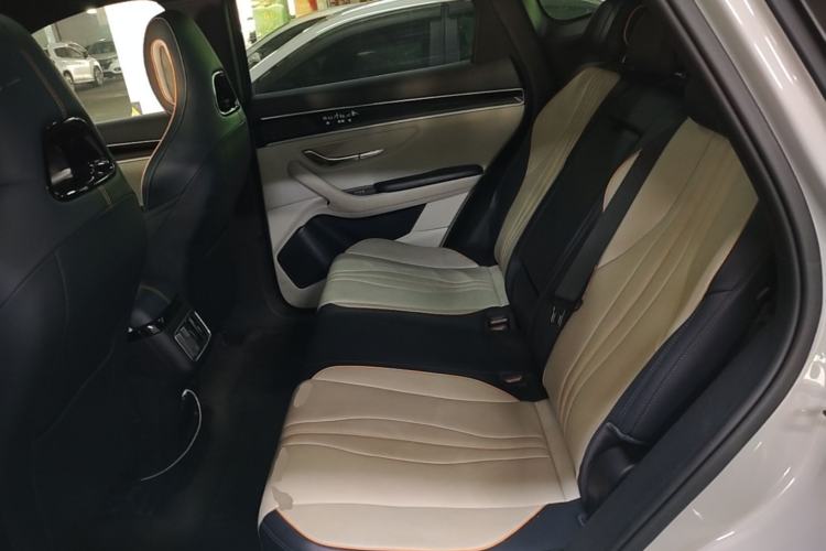 Used BYD Song PLUS New Energy 2024 Honor Edition EV 520km Luxury Model Left Rear Seat