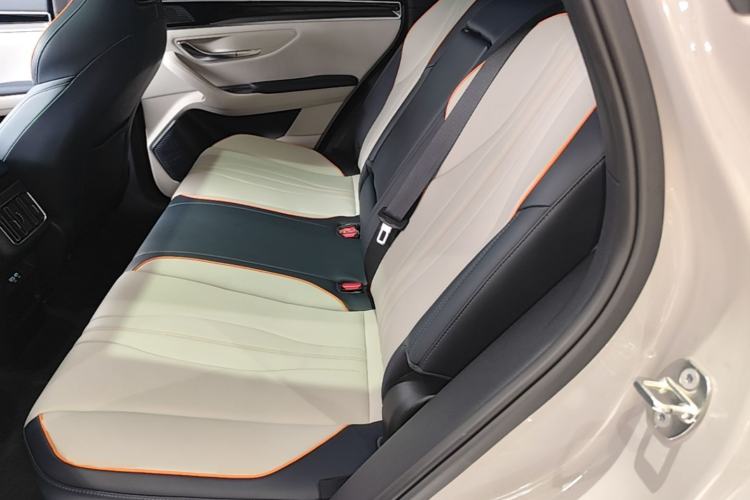 Used BYD Song PLUS New Energy 2024 HONOR Edition DM-i 110km Flagship Model Left Rear Seat