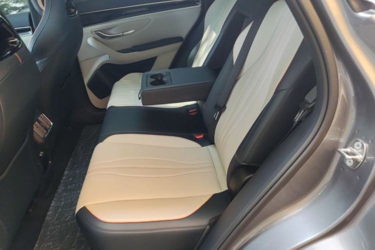 Used BYD Song PLUS New Energy 2024 Honor Edition EV 520km Luxury Model Left Rear Seat