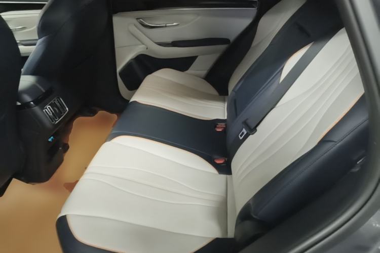 Used BYD Song PLUS New Energy 2024 HONOR Edition DM-i 110km Flagship Model Left Rear Seat