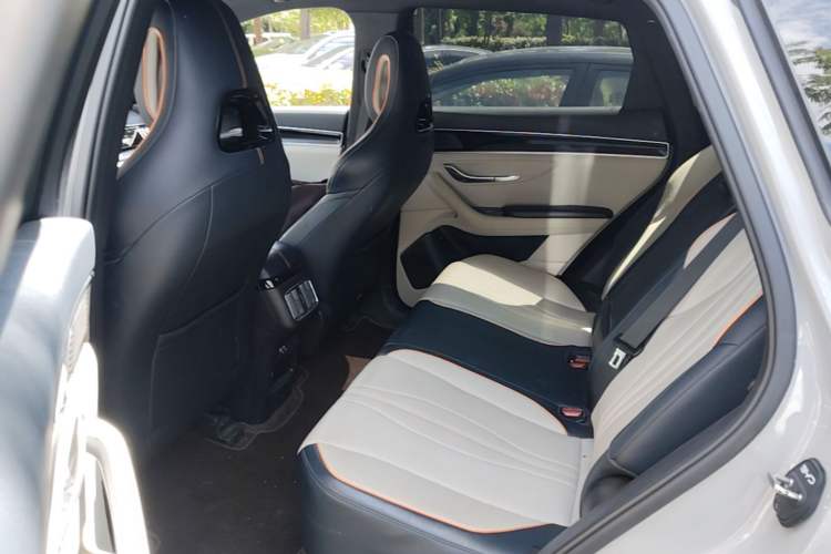 Used BYD Song PLUS New Energy 2024 HONOR Edition DM-i 110km Flagship Model Left Rear Seat