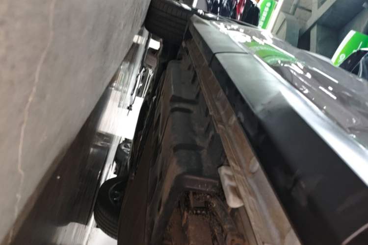 Used BYD Song PLUS New Energy 2024 HONOR Edition DM-i 110km Flagship PLUS Left Side Sill