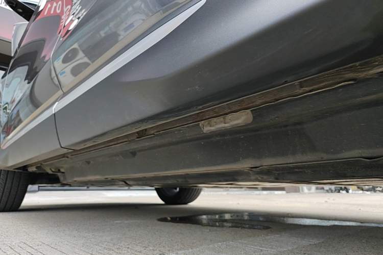 Used BYD Song PLUS New Energy 2024 Honor Edition EV 520km Premium Model Left Side Sill