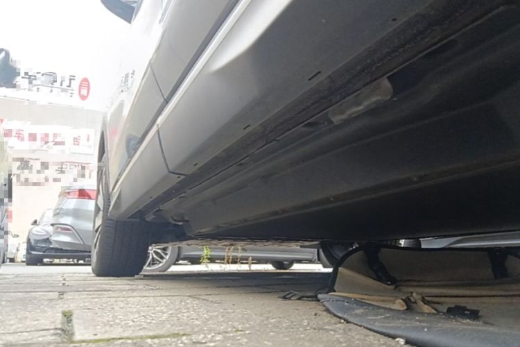 Used BYD Song PLUS New Energy 2024 Honor Edition EV 520km Premium Model Left Side Sill
